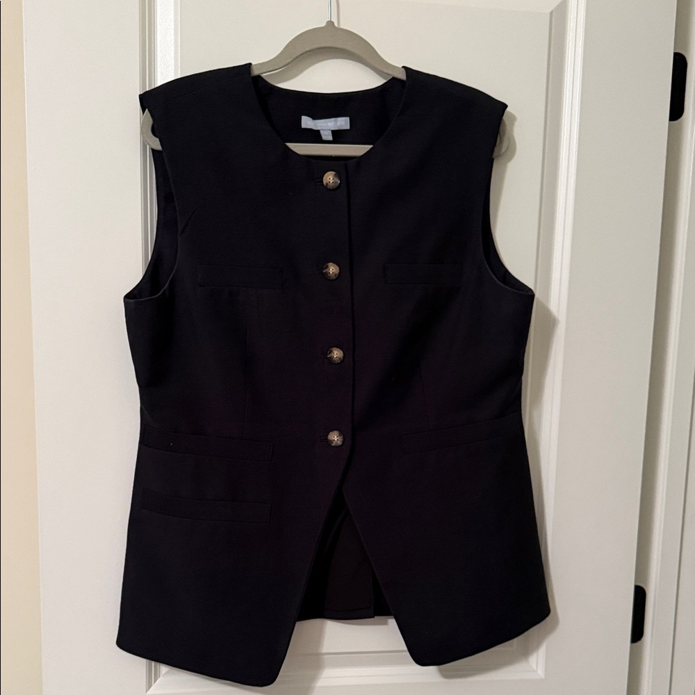 ANTONIO MELANI Black Sleeveless Button Front Vest